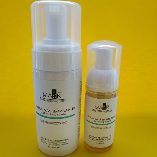 Пінка для вмивання з екстрактом лотоса